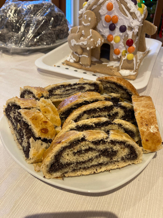 Glutenfreier Bejgli (Mohnrolle)