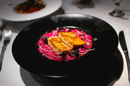Glutenfreie Rote Bete Nudeln mit Tofu
